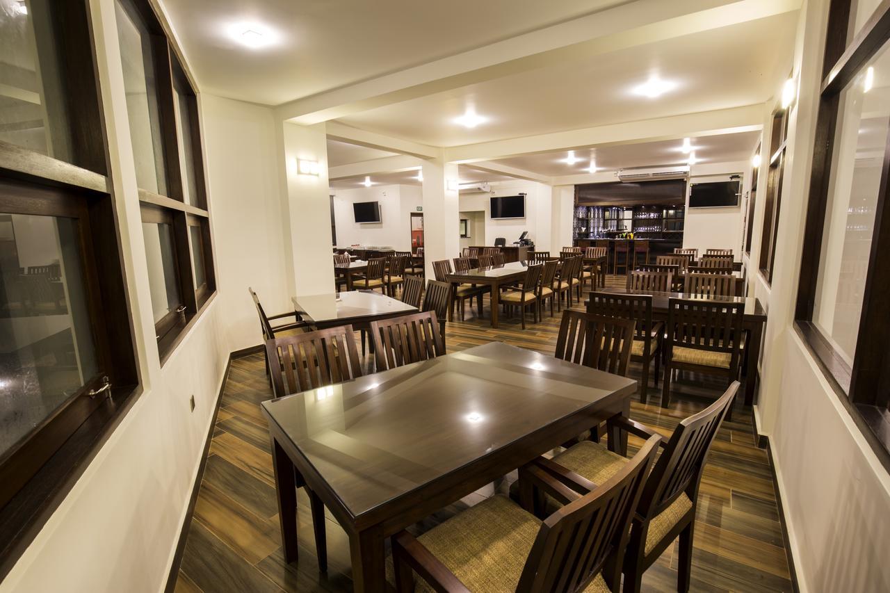Grand 7 Hotel -Kesbewa Пилияндала Екстериор снимка